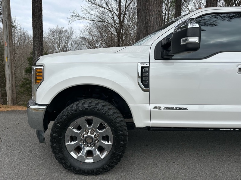 Ford F-250 SD Lariat Crew Cab Short Bed 4WD 2018
