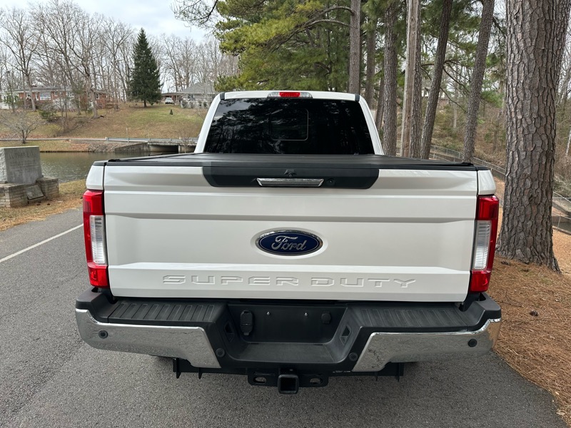 Ford F-250 SD Lariat Crew Cab Short Bed 4WD 2018