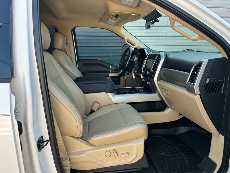 Ford F-250 SD Lariat Crew Cab Short Bed 4WD 2018