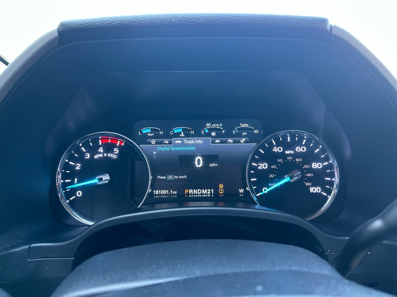 Ford F-250 SD Lariat Crew Cab Short Bed 4WD 2018