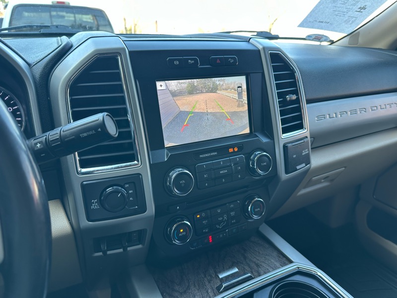 Ford F-250 SD Lariat Crew Cab Short Bed 4WD 2018