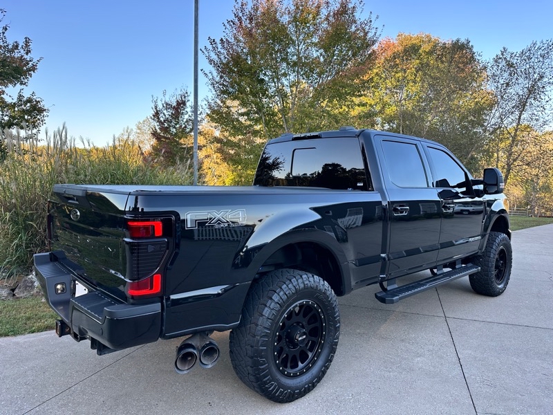 Ford F-250 SD Lariat Crew Cab 4WD 2022 Ford F-250 SD Lariat Crew Cab 4WD 2022