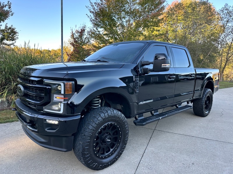 Ford F-250 SD Lariat Crew Cab 4WD 2022 Ford F-250 SD Lariat Crew Cab 4WD 2022