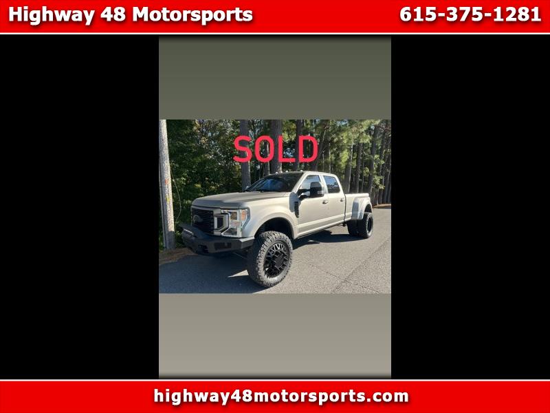 2021 Ford F-350 SD LARIAT DRW 4WD BLACK WIDOW EDITION