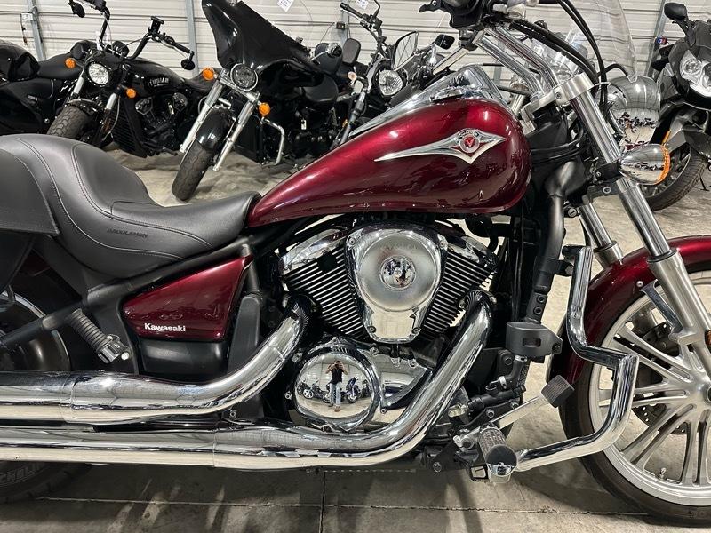 Kawasaki Vulcan 900 Custom  2011