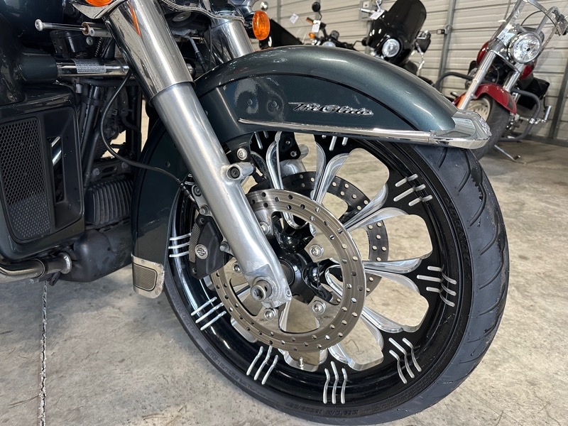 Harley-Davidson FLHTCUTG  2020 Harley-Davidson FLHTCUTG  2020