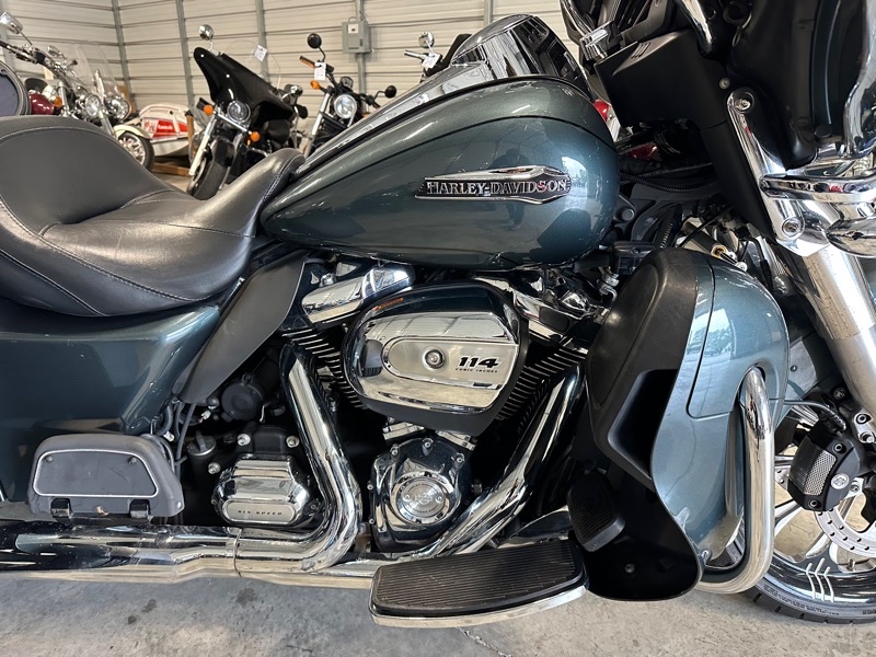 Harley-Davidson FLHTCUTG  2020 Harley-Davidson FLHTCUTG  2020
