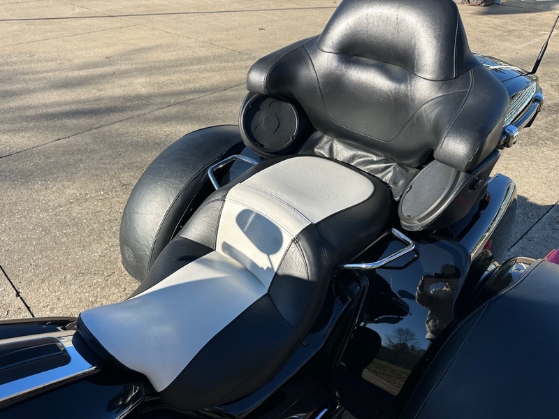 Harley-Davidson FLHTCUTG  2017