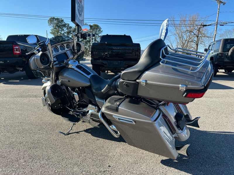 Harley-Davidson FLHTCU103  2016