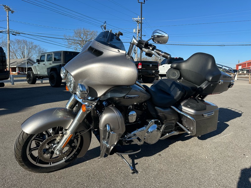 Harley-Davidson FLHTCU103  2016