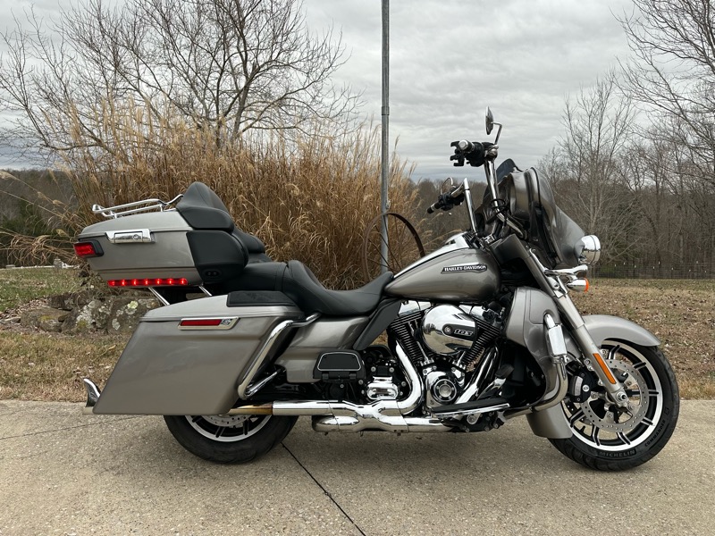 Harley-Davidson FLHTCU103  2016