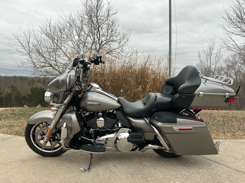 Harley-Davidson FLHTCU103  2016