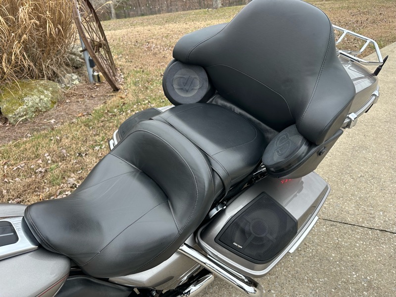 Harley-Davidson FLHTCU103  2016