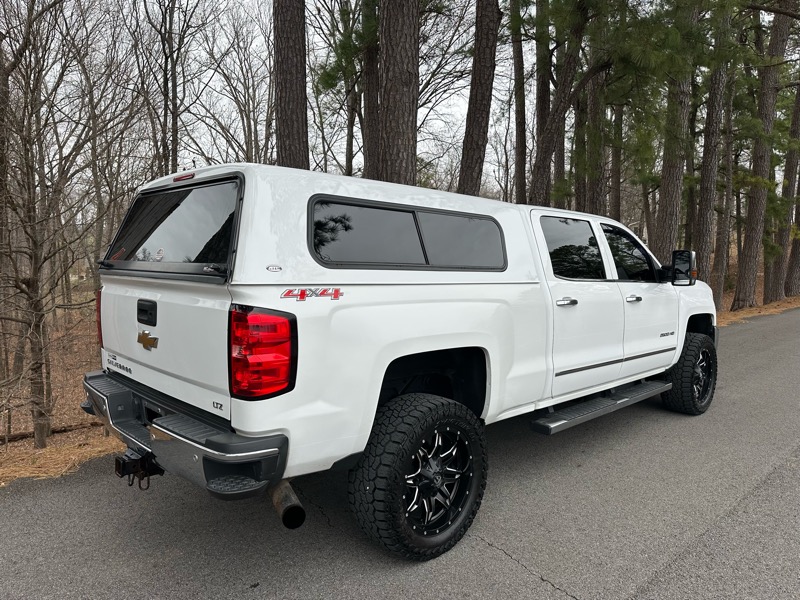 Chevrolet Silverado 2500HD LTZ Crew Cab 4WD 2015
