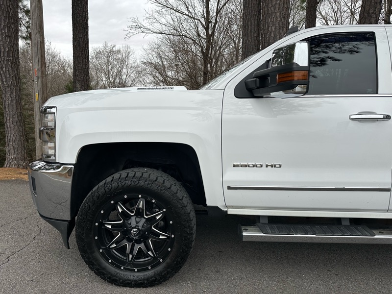 Chevrolet Silverado 2500HD LTZ Crew Cab 4WD 2015