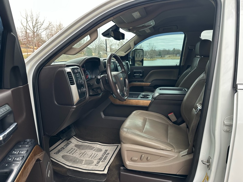Chevrolet Silverado 2500HD LTZ Crew Cab 4WD 2015