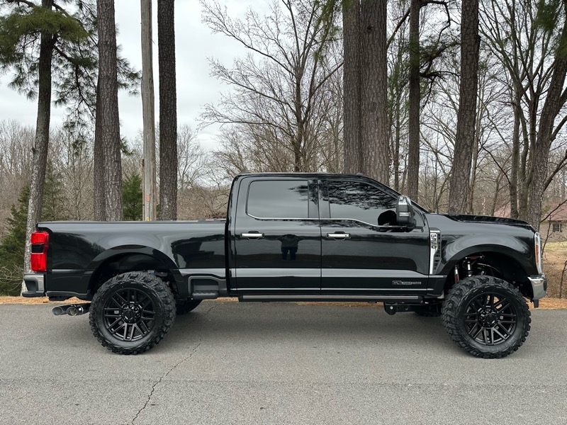 Ford F-350 SD King Ranch Crew Cab 4WD 2025