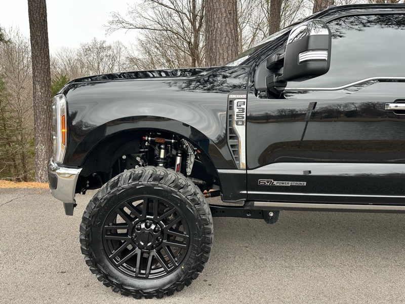 Ford F-350 SD King Ranch Crew Cab 4WD 2025