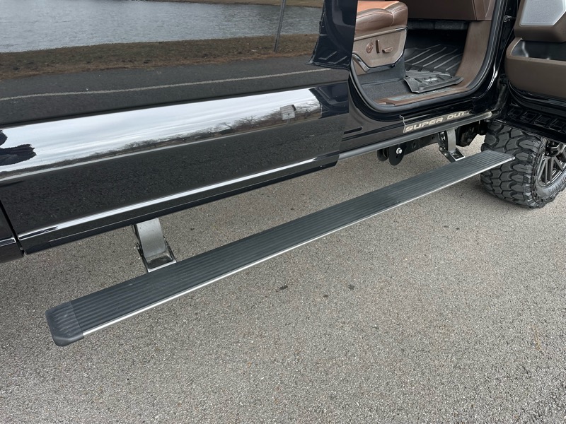 Ford F-350 SD King Ranch Crew Cab 4WD 2025