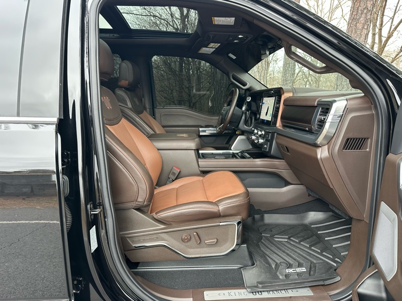 Ford F-350 SD King Ranch Crew Cab 4WD 2025