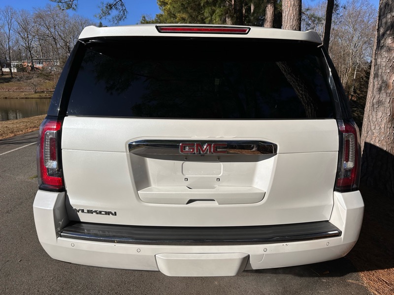GMC Yukon Denali 2WD 2019