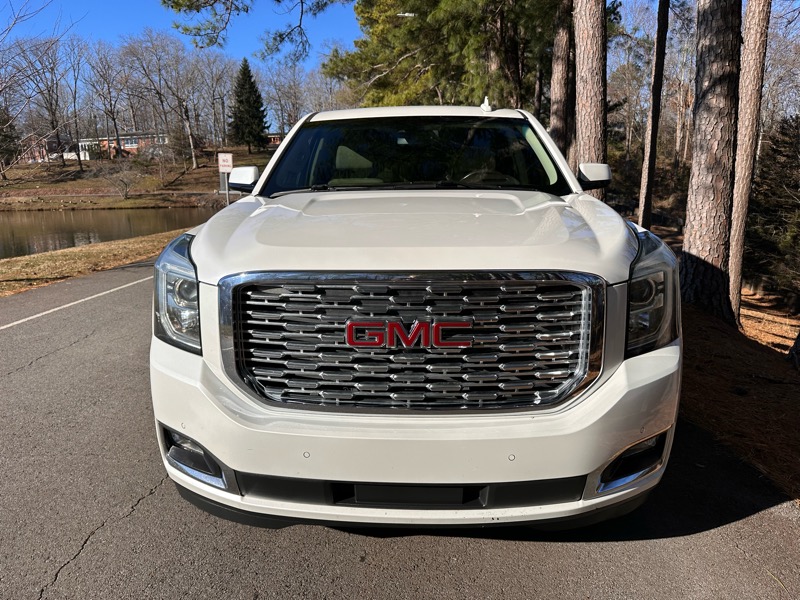 GMC Yukon Denali 2WD 2019
