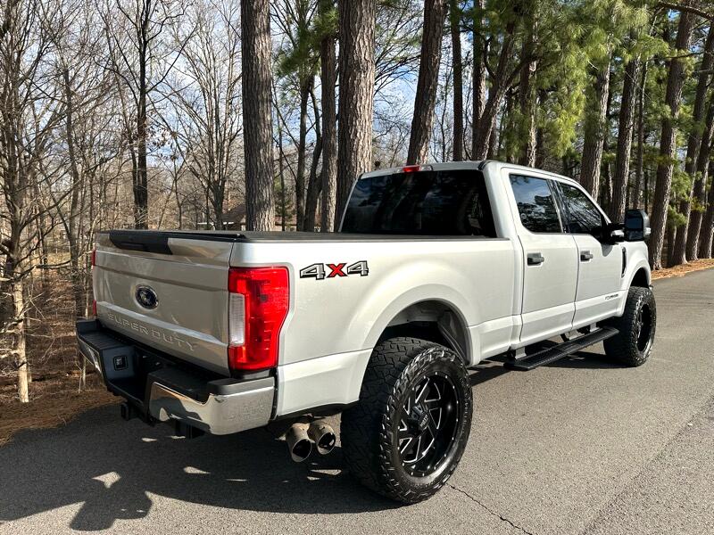Ford F-250 SD Lariat Crew Cab Short Bed 4WD 2019