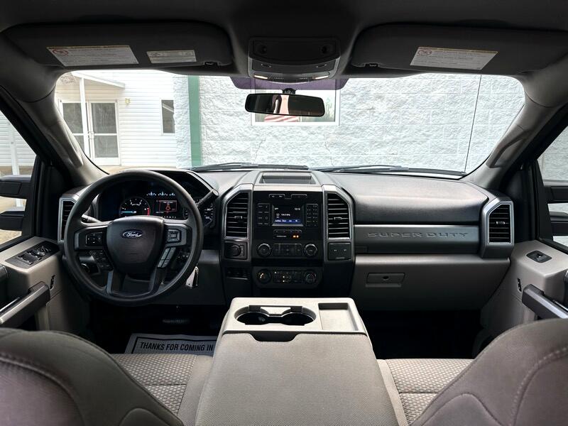 Ford F-250 SD Lariat Crew Cab Short Bed 4WD 2019