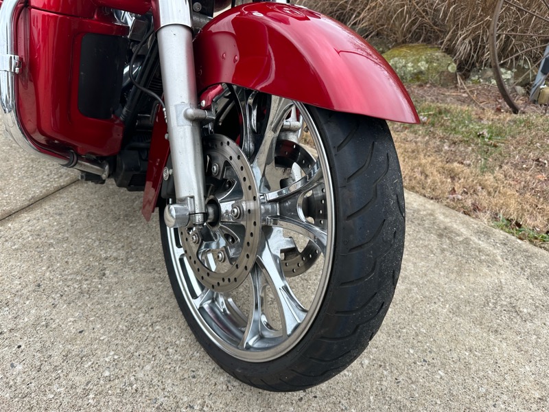 Harley-Davidson FLHX103  2013