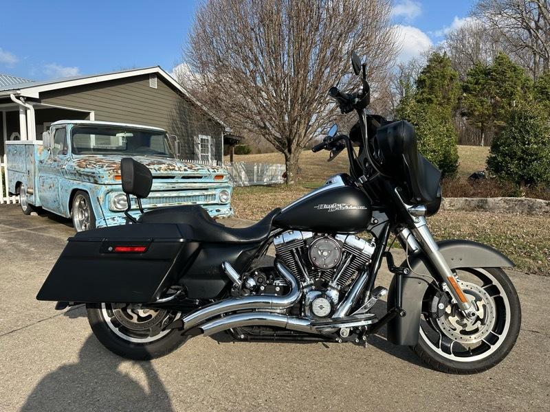 Harley-Davidson FLHX103  2013