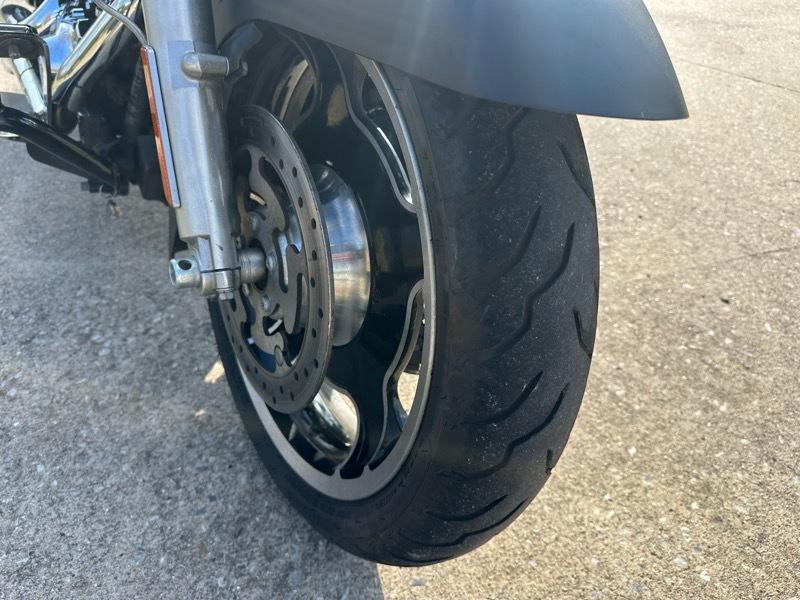 Harley-Davidson FLHX103  2013