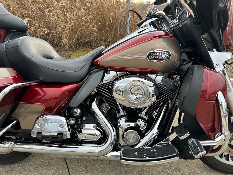 Harley-Davidson FLHTCU  2009