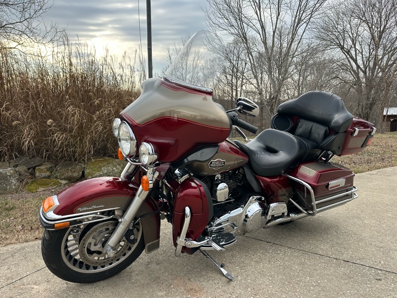 Harley-Davidson FLHTCU  2009