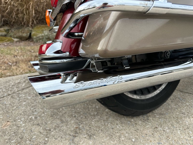 Harley-Davidson FLHTCU  2009