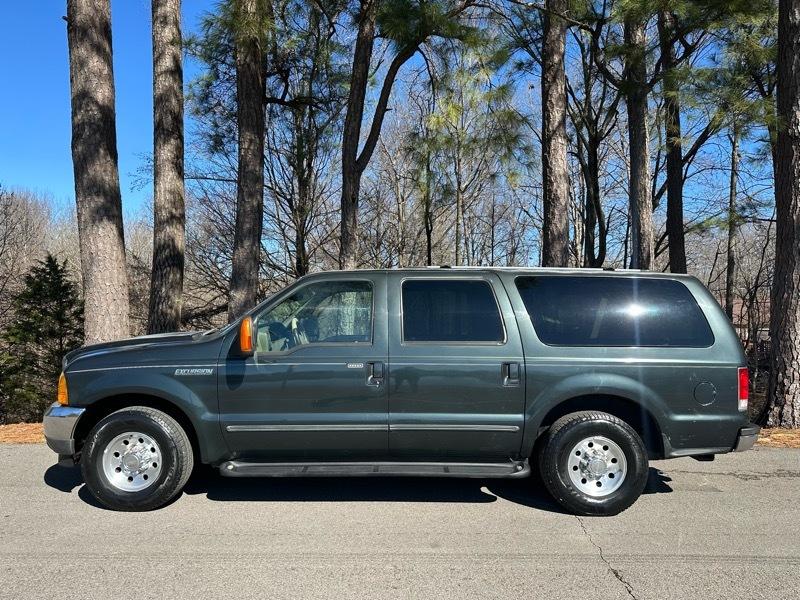 Ford Excursion XLT 2WD 2000