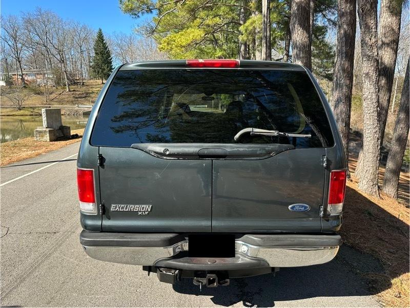 Ford Excursion XLT 2WD 2000