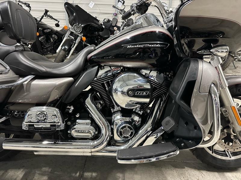 Harley-Davidson FLTRU  2016