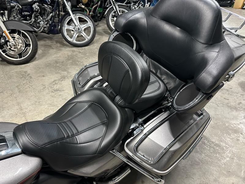 Harley-Davidson FLTRU  2016