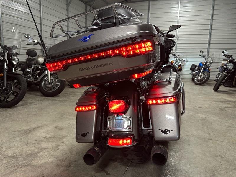 Harley-Davidson FLTRU  2016