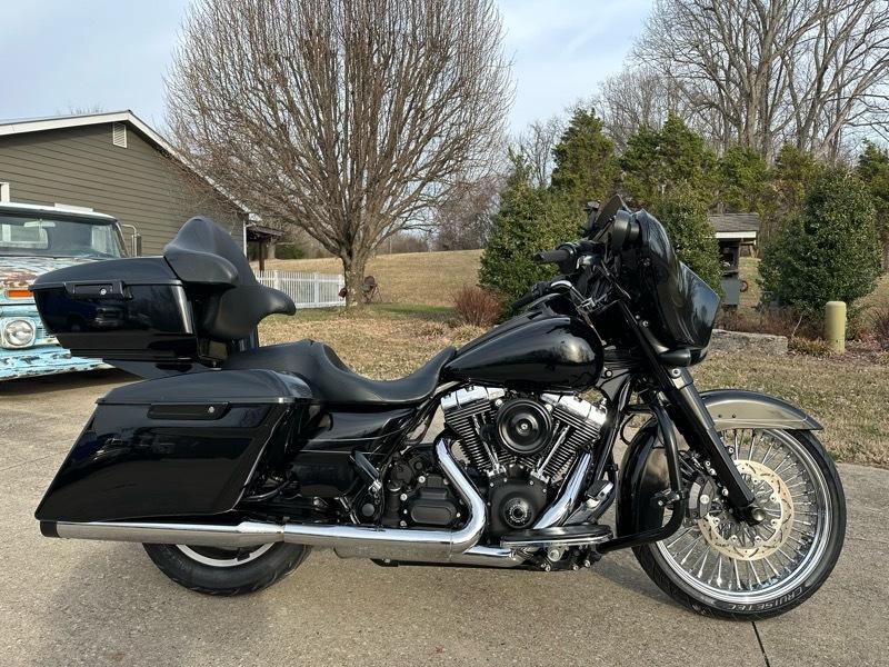 Harley-Davidson FLHXS  2014