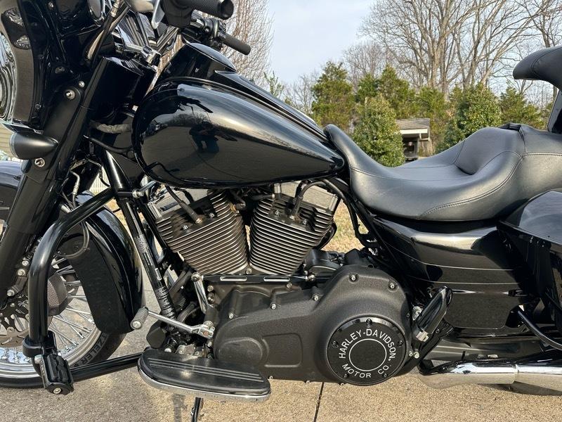 Harley-Davidson FLHXS  2014