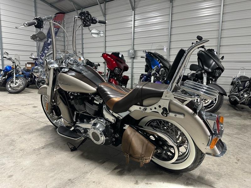 Harley-Davidson FLDE 
FLDE  2018