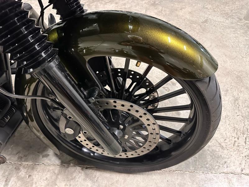 Harley-Davidson FLTRX103  2011