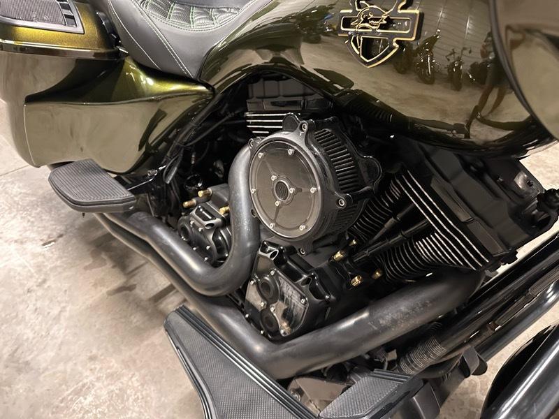 Harley-Davidson FLTRX103  2011