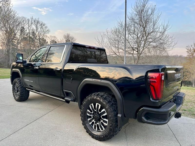 GMC Sierra 2500HD Denali Ultimate Crew Cab 4WD 2024