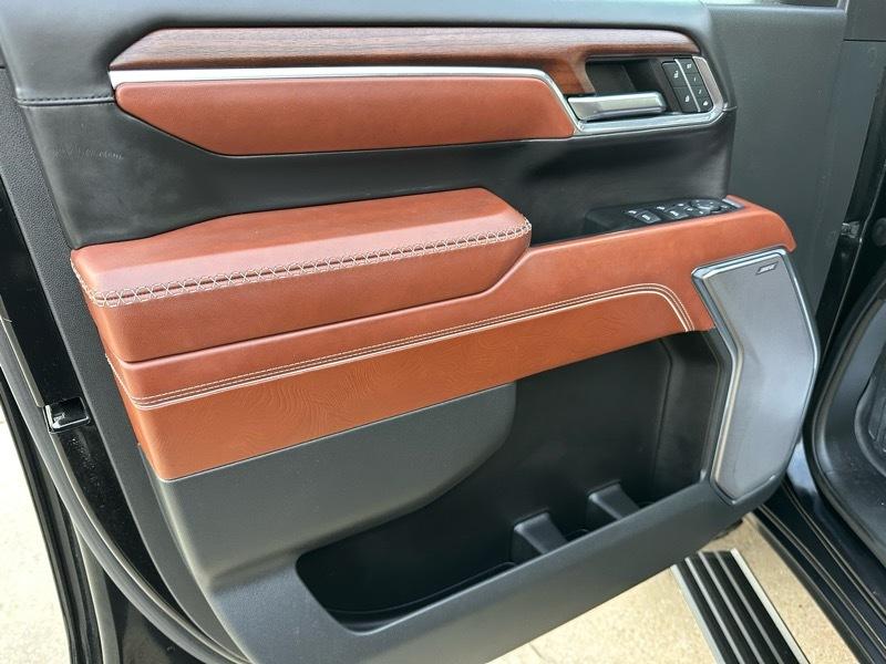 GMC Sierra 2500HD Denali Ultimate Crew Cab 4WD 2024