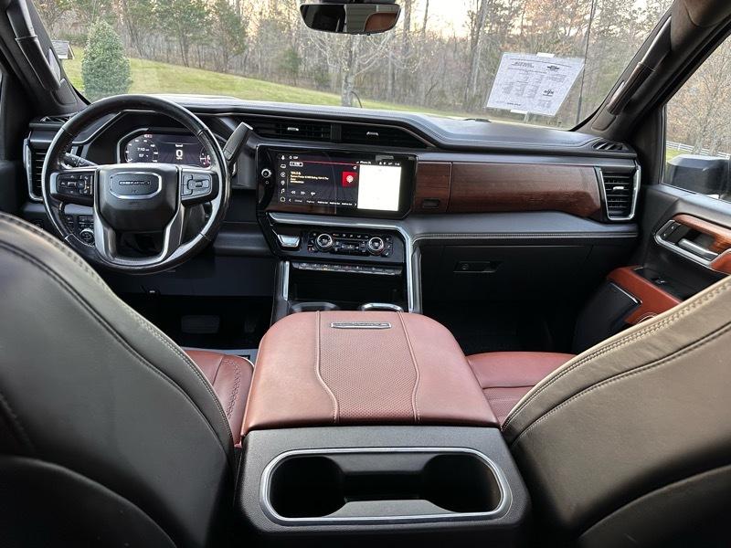 GMC Sierra 2500HD Denali Ultimate Crew Cab 4WD 2024