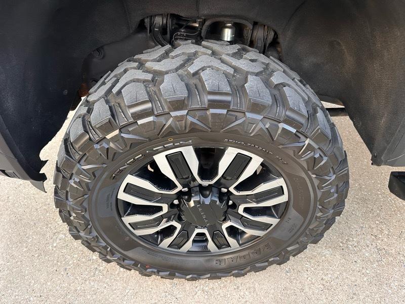 GMC Sierra 2500HD Denali Ultimate Crew Cab 4WD 2024