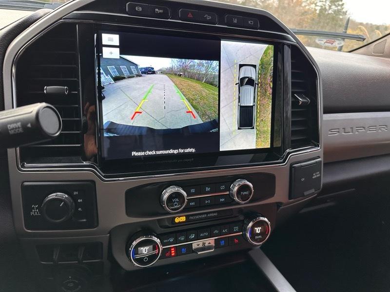 Ford F-350 SD Platinum Crew Cab 4WD 2022