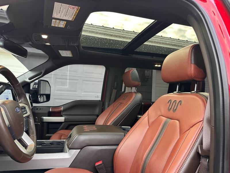 Ford F-350 SD Platinum Crew Cab 4WD 2022